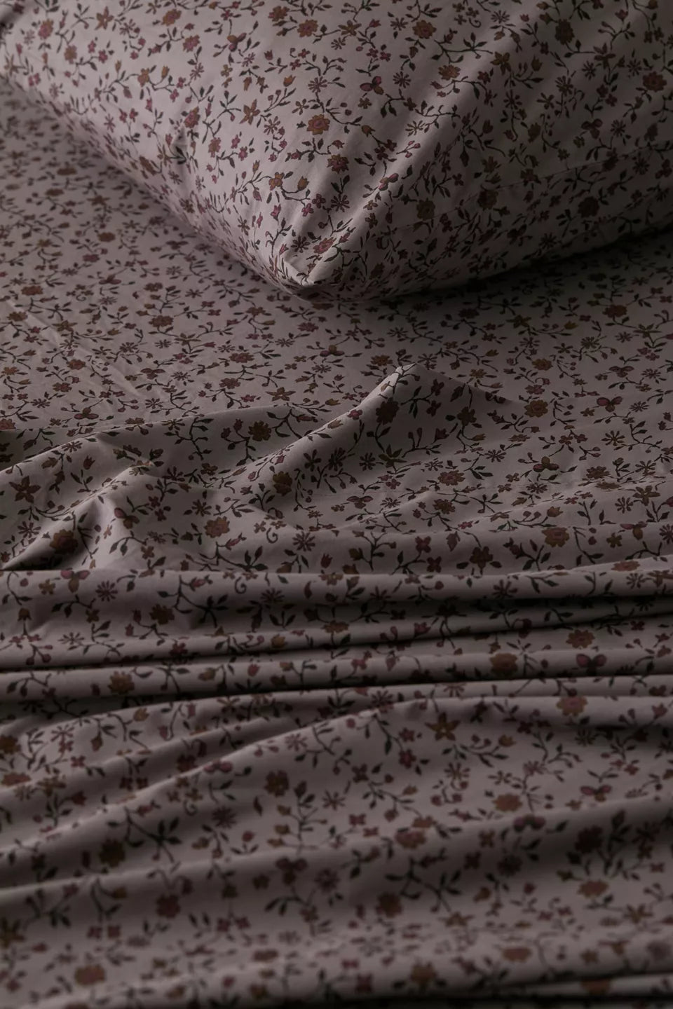 Bella Swan Twilight floral sheet set