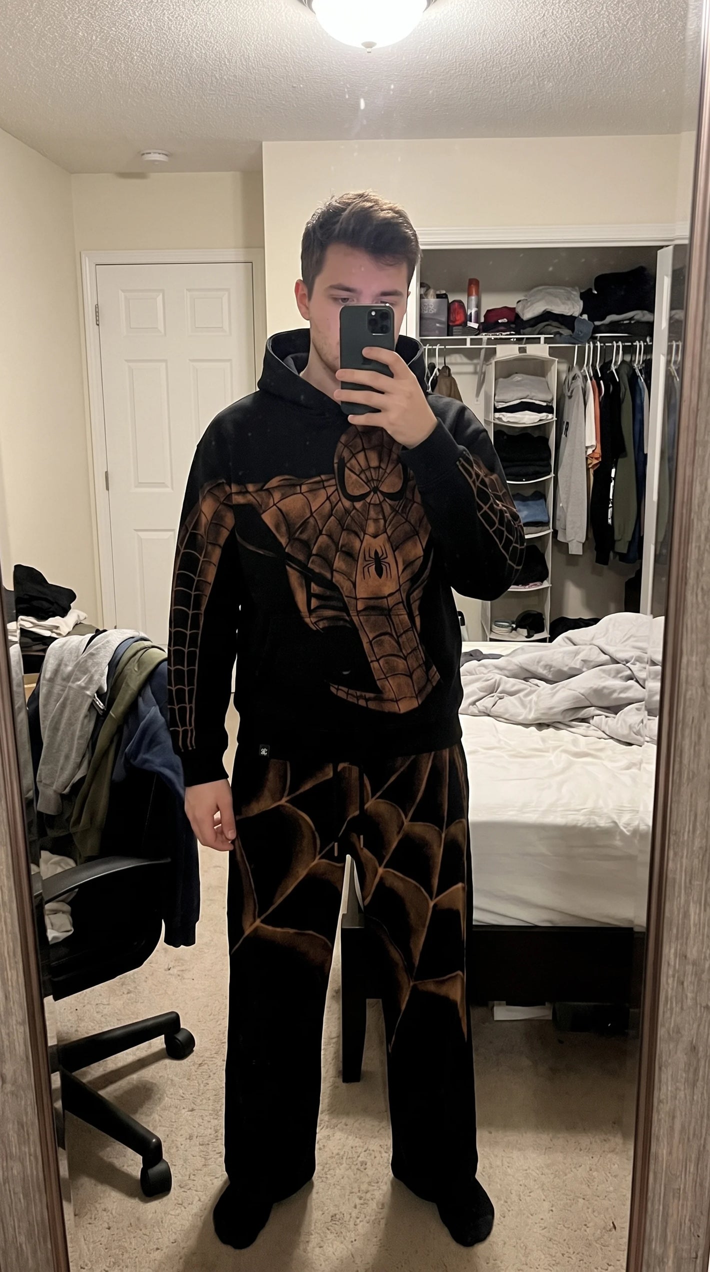 spider-hoodie-rev-2.webp